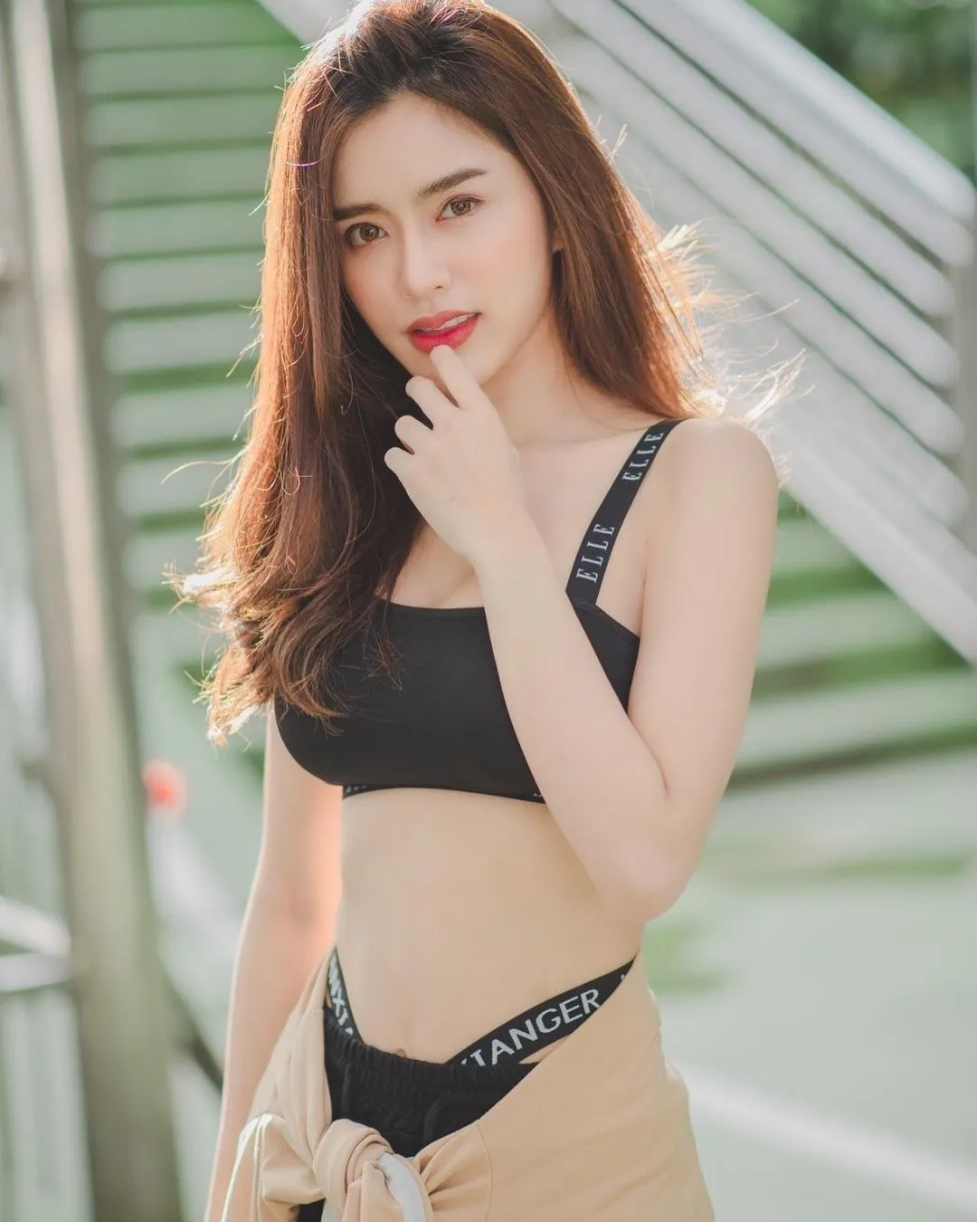 แอลตูน อภัสนันท์ ก็มาดิคร้าบ ตัวตึงก็มาดิคร้าบ สวยปนฮา แถมความเซ็กซี่ 1