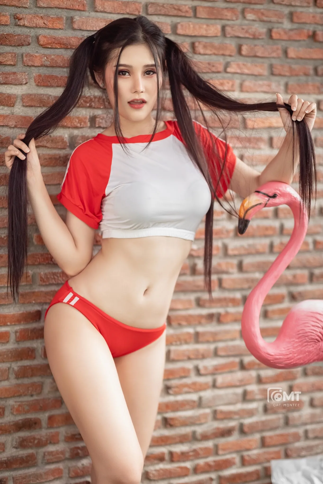 น้อง เอิร์น ณัฐชา นางแบบเซ็กซี่ อกบึ้ม หุ่นดี ผลงานการันตี 18+ 1