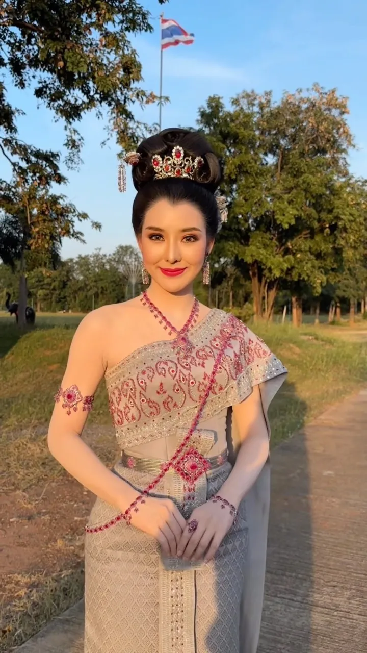 ยุวเฟิร์น ยุวภรณ์ รองมิสแกรนด์ 2024 นางงาม 100 เวที 15