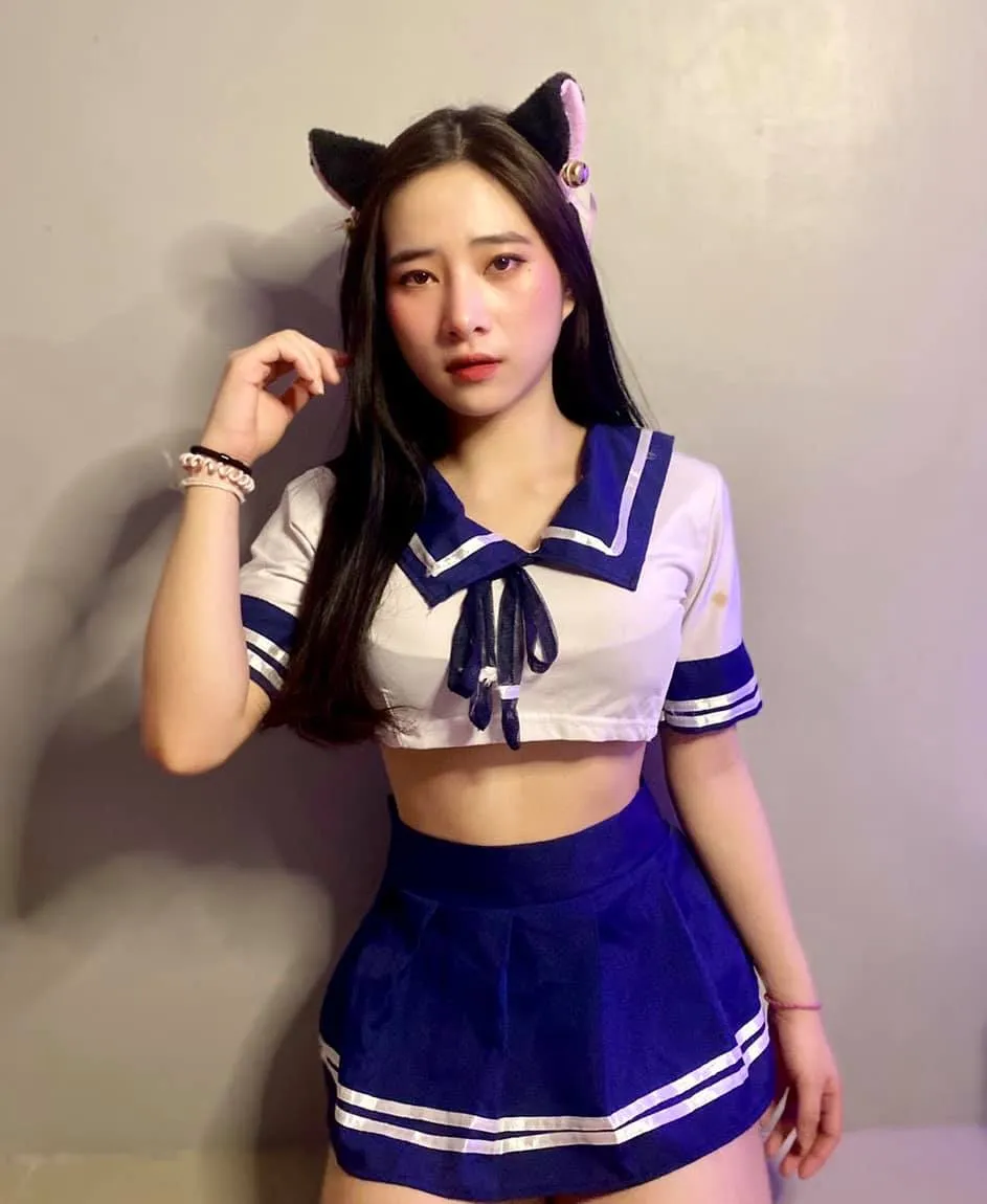 น้องนุ้งนิ้ง เน็ตไอดอลเซ็กซี่ หน้าหมวย หุ่นดี ผิวขาวเนียนไปทั้งตัว 16