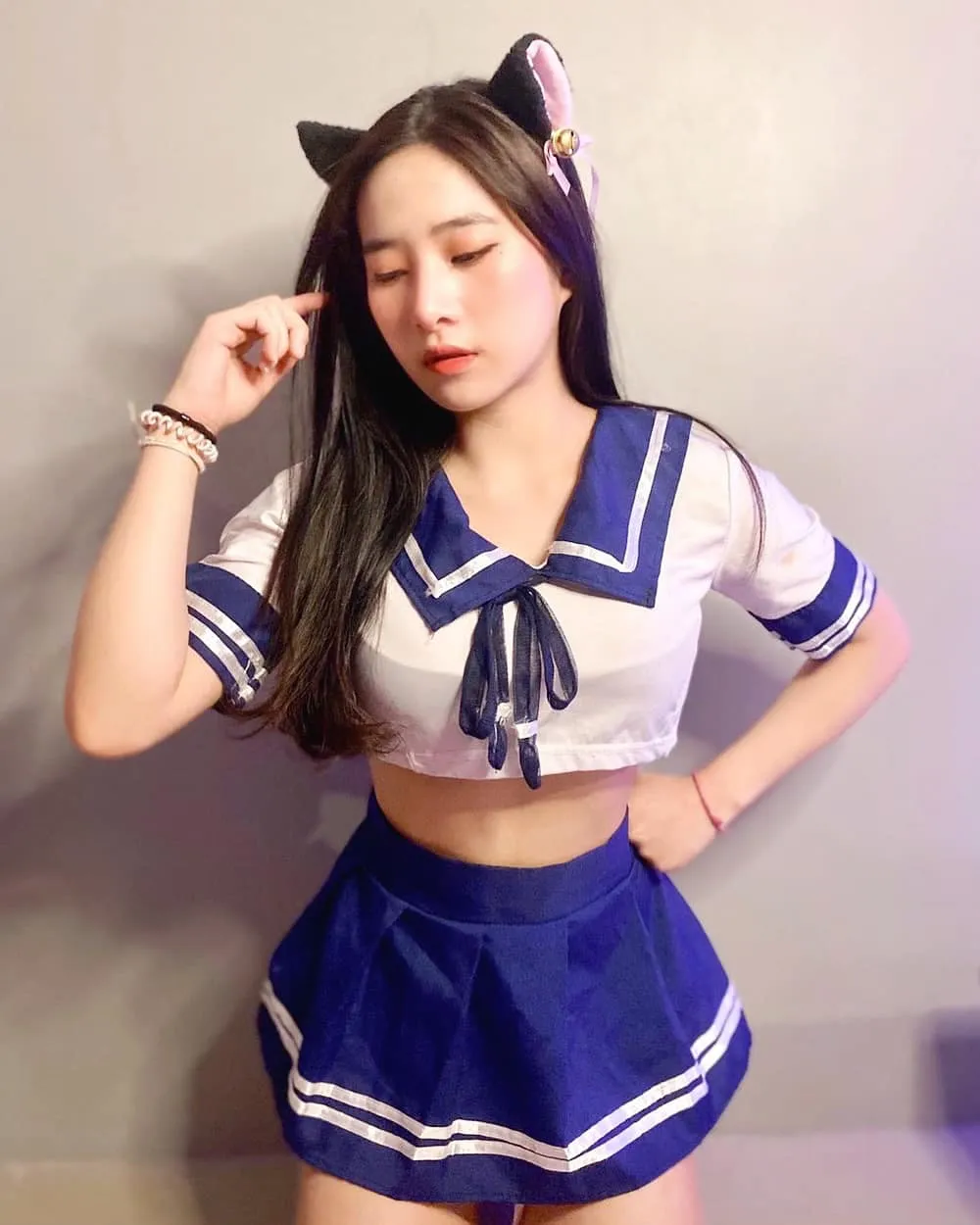 น้องนุ้งนิ้ง เน็ตไอดอลเซ็กซี่ หน้าหมวย หุ่นดี ผิวขาวเนียนไปทั้งตัว 18