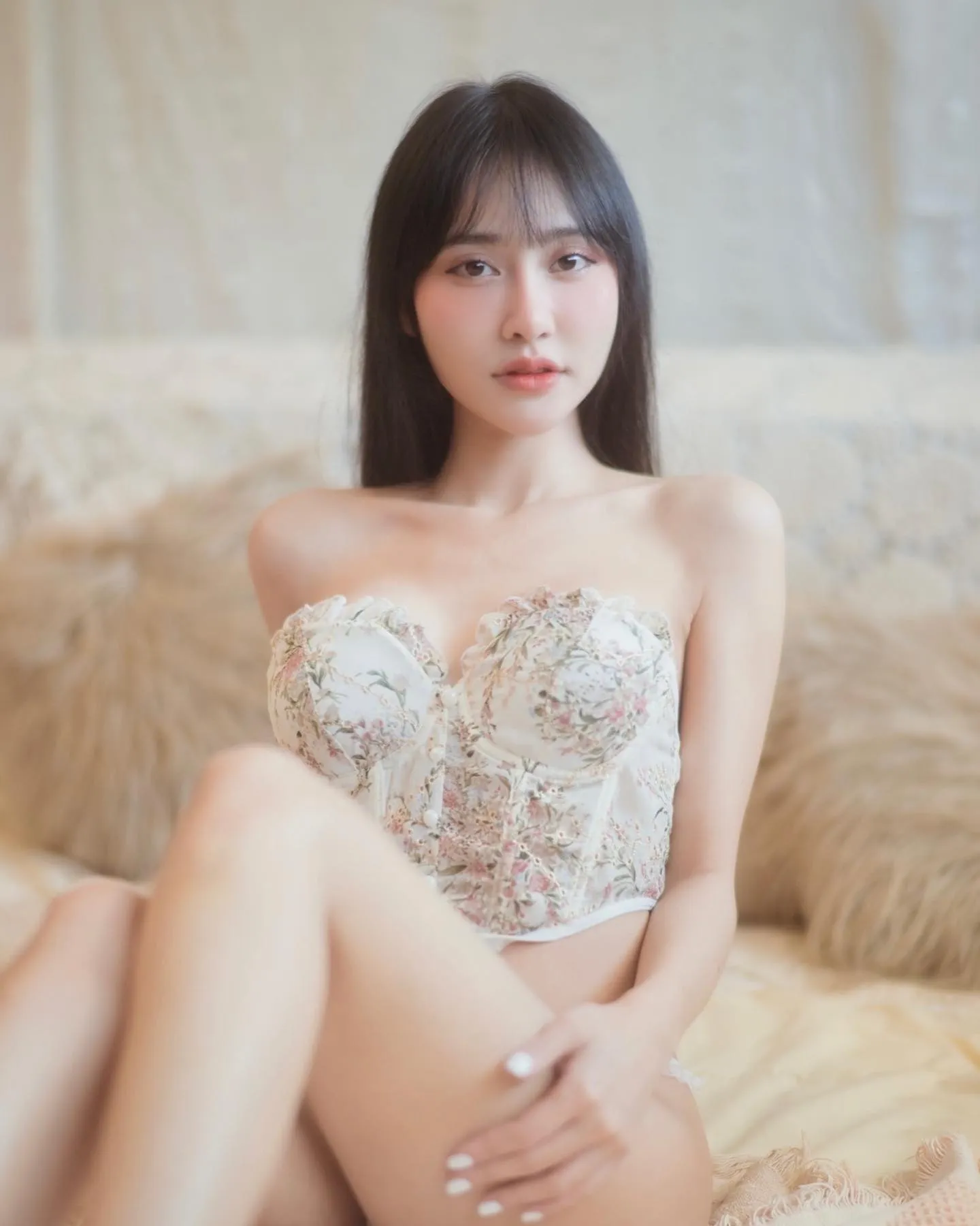 เฟิร์น ชลลดา สาวสวยหน้าหวานปานน้ำผึ้ง หุ่นเซี๊ยะเพรียวบาง 19