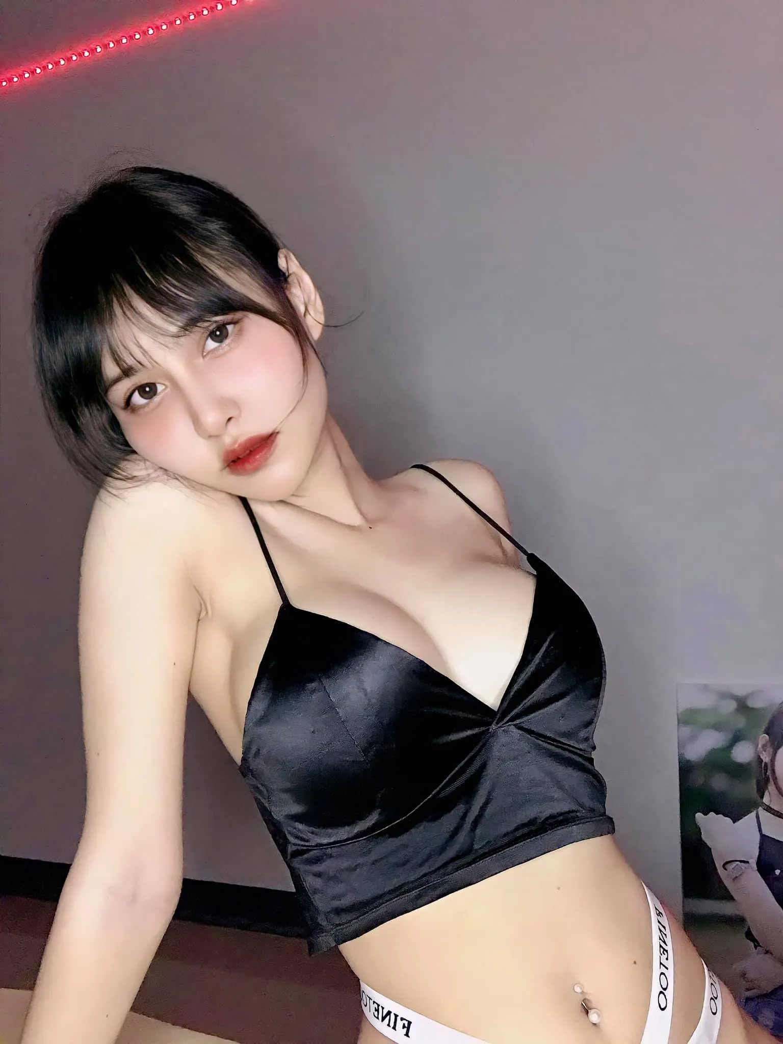 เฟิร์น ชลลดา สาวสวยหน้าหวานปานน้ำผึ้ง หุ่นเซี๊ยะเพรียวบาง 29