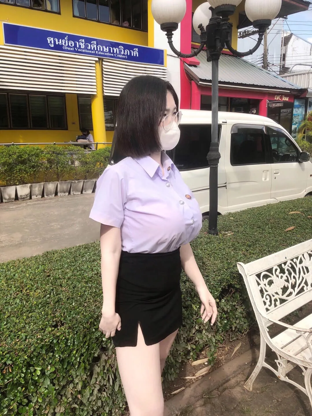 น้องอีฟ โน๊ะ สาวแว่นสุดคิ้วท์ ขาวเนียน ผลงานเด็ดเกินต้านอลังการไฟหน้า 12